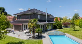 von_poll_real_estate_property_252100521_image_1