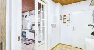 von_poll_real_estate_property_25418114_image_2